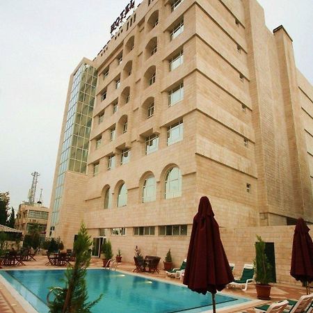 Imperial Palace Hotel Amman Esterno foto